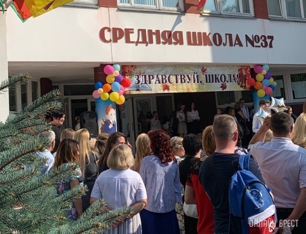 «Школа видит ребенка 11 лет». Министр образования рассказал, что войдет в обязательную характеристику выпускника «Школа видит ребенка 11 лет». Министр образования рассказал, что войдет в обязательную характеристику выпускника