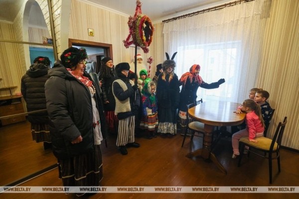 Открывай ворота, Коляда в гости пришла. Как на пинском Полесье живет народный рождественский обряд Открывай ворота, Коляда в гости пришла. Как на пинском Полесье живет народный рождественский обряд