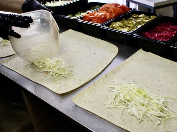 Готовим самую вкусную шаурму вместе с «Кебаб на болоте» в Бресте