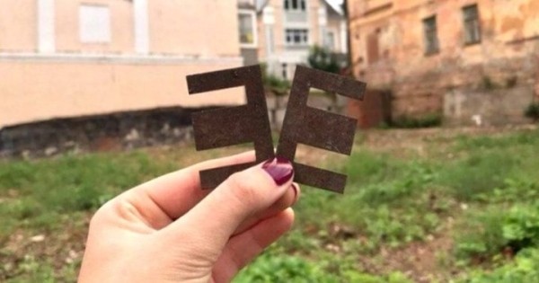 Почему исчезли металлические буквы &laquo;Ш&raquo; и &laquo;Е&raquo;, знакомые нам с детства?