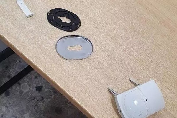 Буйного пассажира сняли с автобусного рейса Минск – Вильнюс. Водитель «сдал» его пограничникам Буйного пассажира сняли с автобусного рейса Минск – Вильнюс. Водитель «сдал» его пограничникам