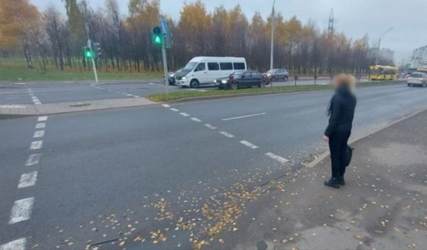 Велосипедист сбил пенсионерку на пешеходном переходе скрылся. Ему предъявлено обвинение Велосипедист сбил пенсионерку на пешеходном переходе скрылся. Ему предъявлено обвинение