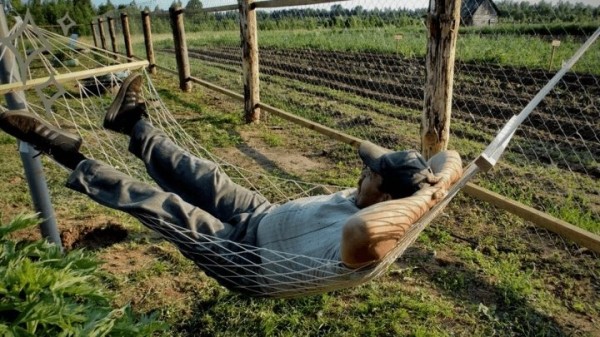 Где работники отдыхают 53 дня? Карта отпусков по всему миру