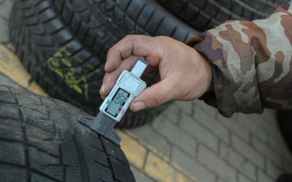 «Немцы отбирают для меня шины». Белорус наладил бизнес по продаже б/у Continental, Pirelli, Bridgestone. Есть спрос? «Немцы отбирают для меня шины». Белорус наладил бизнес по продаже б/у Continental, Pirelli, Bridgestone. Есть спрос?