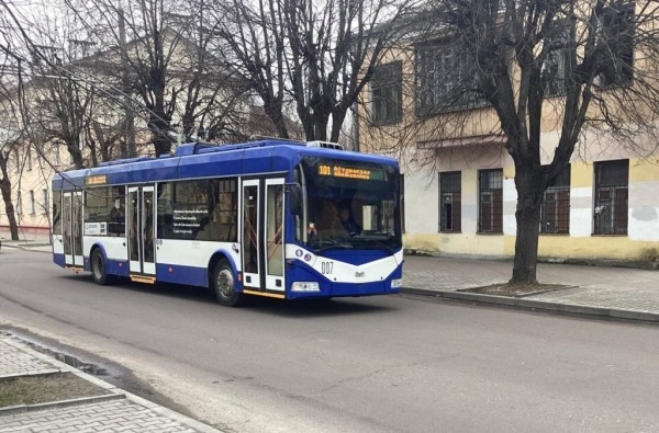 Брестские троллейбусы вышли сегодня в рейс с трехзначными номерами
