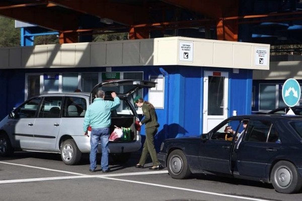 Продление лимита беспошлинного ввоза в €1 тыс. рассмотрят 30 марта