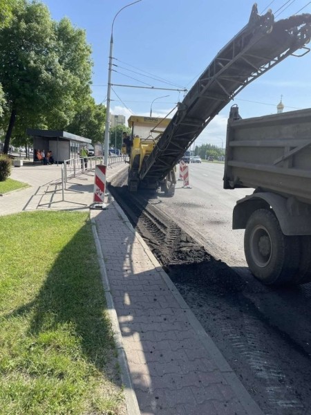 Фотофакт. Начался ремонт дорожного покрытия на остановке общественного транспорта «Технический университет» Фотофакт. Начался ремонт дорожного покрытия на остановке общественного транспорта «Технический университет»
