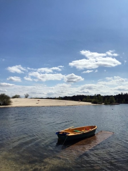 Пляжи Кобринского района готовятся принимать отдыхающих — обустроили площадку с мангалом, добавили велопарковки