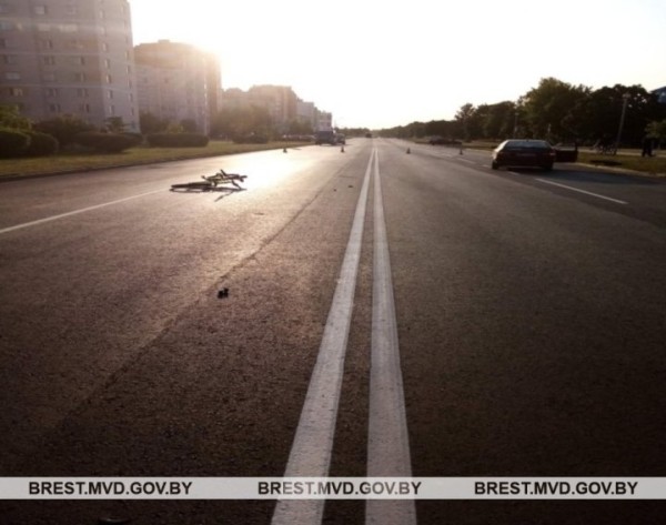 В Лунинце сбили 9-летнюю девочку на велосипеде