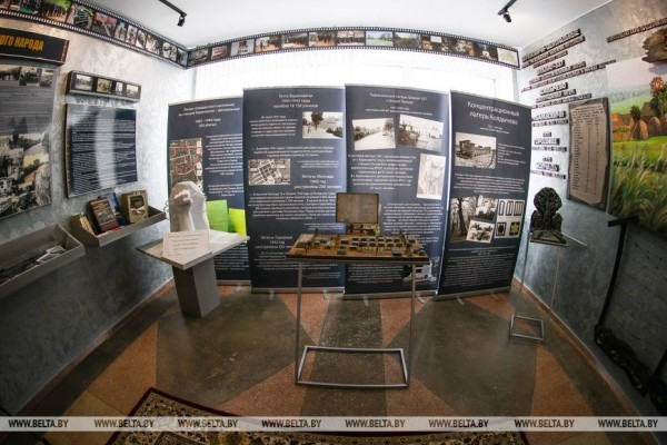 Памятный знак жертвам геноцида открыли на станции Барановичи-Центральные