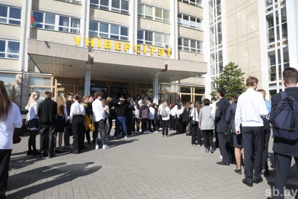 Результаты первого ЦЭ пересчитают по новой методике – Минобразования Результаты первого ЦЭ пересчитают по новой методике – Минобразования