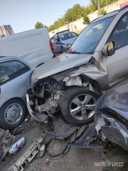Вот как все было! Видео жесткого ДТП на Гоголя в Бресте