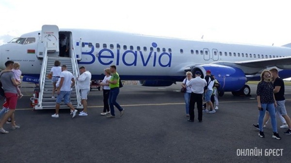 Изменились правила провоза ручной клади на рейсах «Белавиа» в Россию