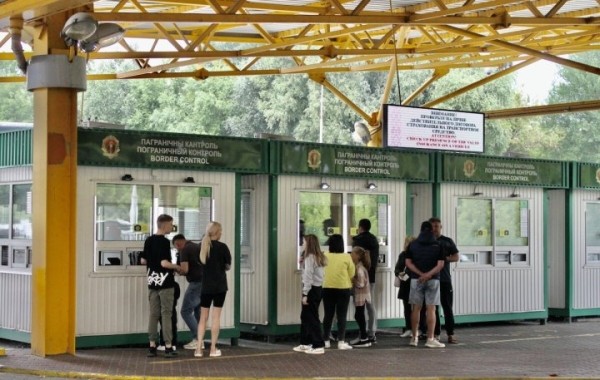 «Зелёную карту» белорусам заменит «Синяя». Вот куда с ней можно будет поехать «Зелёную карту» белорусам заменит «Синяя». Вот куда с ней можно будет поехать