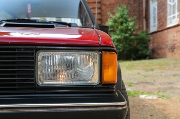 «В родной краске и на ходу!» В Беларуси нашли 40-летнюю VW Jetta, которая не видела сварки