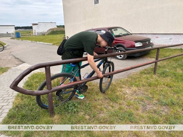 Как вам ноу-хау? Инновации в борьбе с велосипедными кражами от брестских правоохранителей