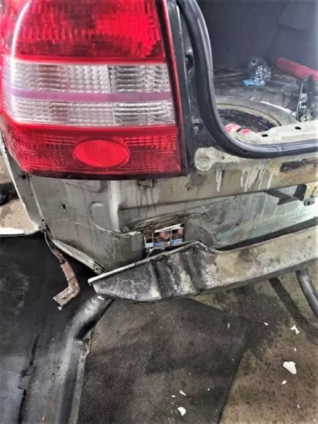 Белорус нашпиговал Kia Shuma сигаретами и поехал через границу, но его план провалился