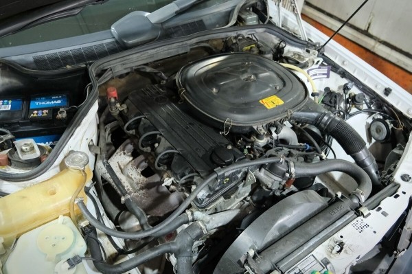 По прозвищу Baby-Benz. Показываем идеально сохранившийся Mercedes W201