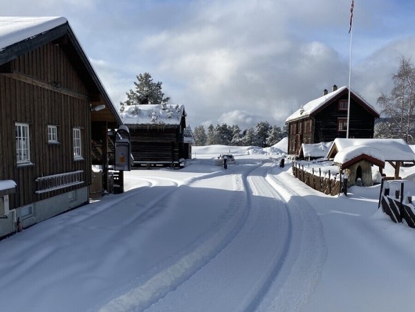 «После такой работы многие разводятся». Белоруска ушла в дальнобой вслед за мужем