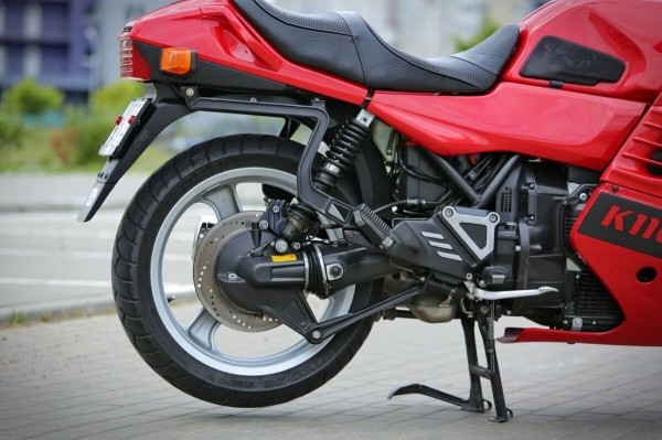 Белорус купил в США 27-летний мотоцикл BMW K1100 RS