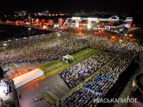 Праздничным фейерверком завершился второй день празднования Дня города Бреста Праздничным фейерверком завершился второй день празднования Дня города Бреста