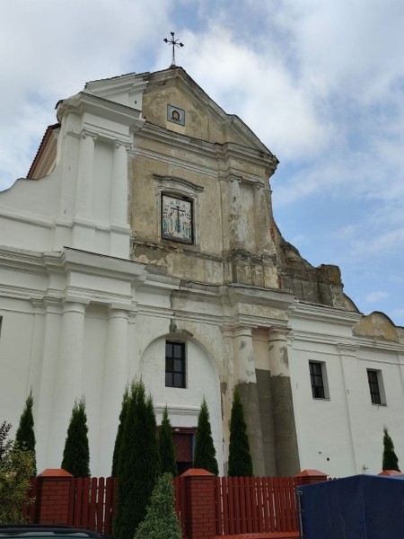 Ведутся наружные работы по покраске церкви Воздвижения Креста Господня в агрогородке Вистычи Брестского района Ведутся наружные работы по покраске церкви Воздвижения Креста Господня в агрогородке Вистычи Брестского района