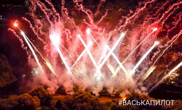 Праздничным фейерверком завершился второй день празднования Дня города Бреста Праздничным фейерверком завершился второй день празднования Дня города Бреста