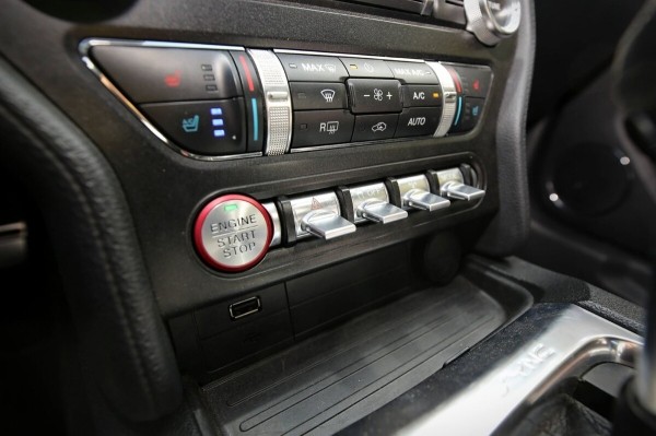 «Геометрия не пострадала, безопасность — целая». Белорус привёз из Америки 466-сильный Ford Mustang GT «Геометрия не пострадала, безопасность — целая». Белорус привёз из Америки 466-сильный Ford Mustang GT