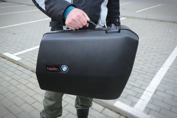 Белорус купил в США 27-летний мотоцикл BMW K1100 RS