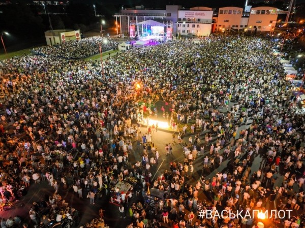 Праздничным фейерверком завершился второй день празднования Дня города Бреста Праздничным фейерверком завершился второй день празднования Дня города Бреста