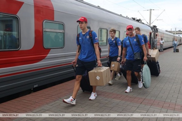 «Приятно до слез». Сборную России по плаванию душевно встретили в Бресте «Приятно до слез». Сборную России по плаванию душевно встретили в Бресте