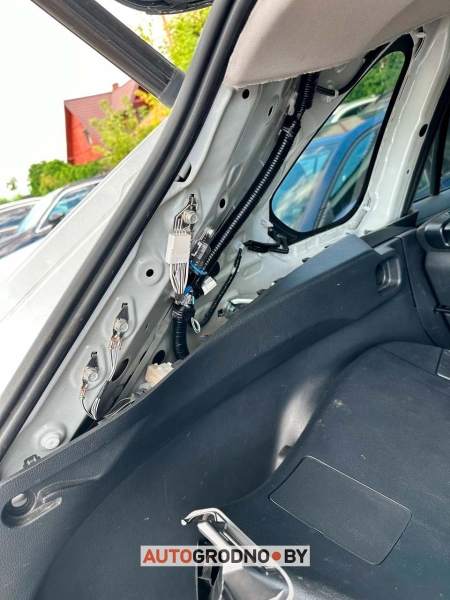 «Чудо произошло»: под Варшавой нашли угнанную Toyota с белорусскими номерами. Вот как она теперь выглядит