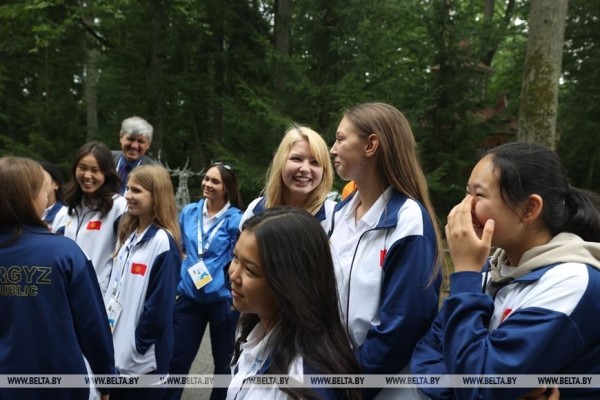 Участники II Игр стран СНГ приезжают в Беловежскую пущу насладиться природой и загадать желание