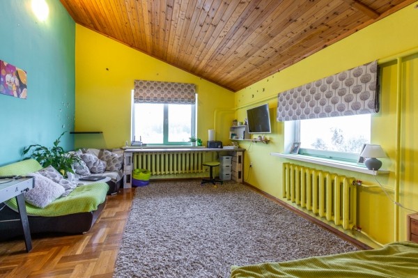 800 «квадратов» на одну семью. Побывали в домах, которые в 90-е строили на широкую ногу 800 «квадратов» на одну семью. Побывали в домах, которые в 90-е строили на широкую ногу