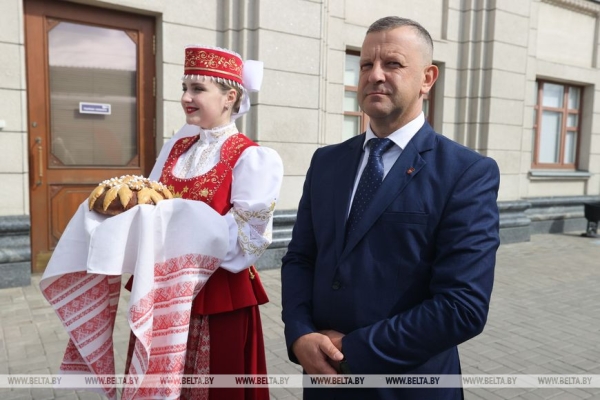 «Приятно до слез». Сборную России по плаванию душевно встретили в Бресте «Приятно до слез». Сборную России по плаванию душевно встретили в Бресте