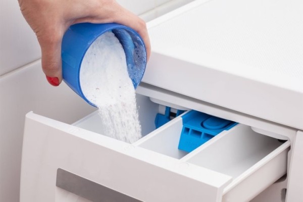 Чем лучше стирать – порошком или жидким моющим средством Чем лучше стирать – порошком или жидким моющим средством