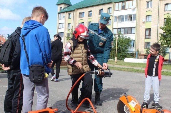Соревнования по мини-футболу прошли в 19-й средней школе г. Бреста Соревнования по мини-футболу прошли в 19-й средней школе г. Бреста