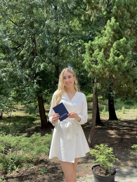 Молодые специалисты о работе по распределению: денег мало, нагрузка большая