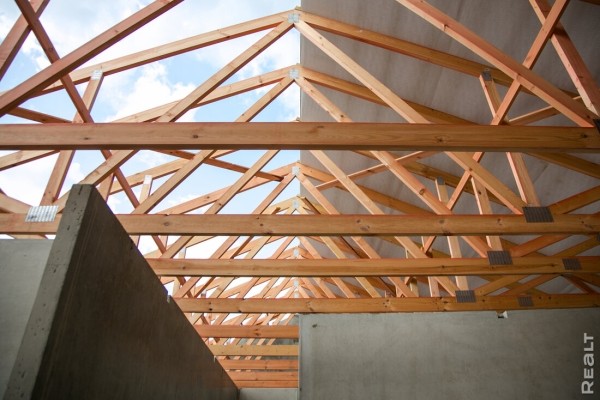 Как белорусы за три месяца построили дом из бетонных панелей Как белорусы за три месяца построили дом из бетонных панелей