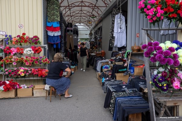 «Сосед-атомщик получил 7000 рублей». Чем живет Островец, который обогнал Минск по средней зарплате «Сосед-атомщик получил 7000 рублей». Чем живет Островец, который обогнал Минск по средней зарплате