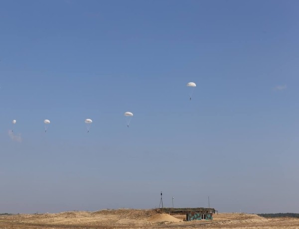 На полигоне Брестский силы ОДКБ отработали уничтожение групп противника