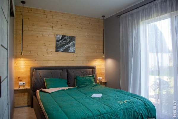 Минчане продали двушку — денег хватило на новый дом с отделкой. Смотрим, что у них получилось