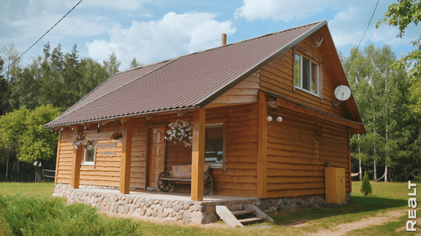 Вложили 30 тыс. долларов. История превращения 100-летнего дома в белорусской Швейцарии в родовое гнездо