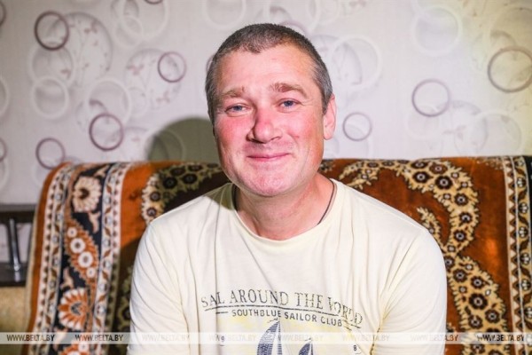 В Малорите отец в одиночку воспитывает трех дочерей и крошку-сына В Малорите отец в одиночку воспитывает трех дочерей и крошку-сына