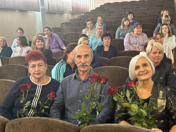 Глава Бреста побывал в школе, в которой учился сам и встретился с первой учительницей Глава Бреста побывал в школе, в которой учился сам и встретился с первой учительницей