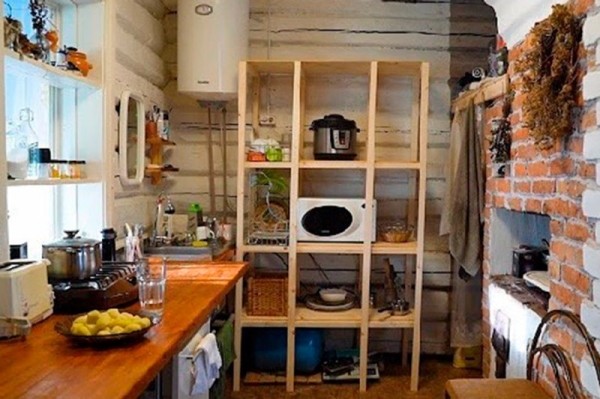 Ветхий дом стоил $500: как семья из Минска переехала в заброшенную деревню