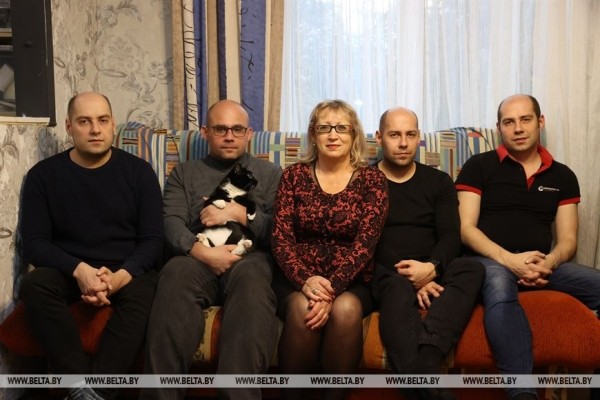 Мать тройняшек рассказала, как за 30 лет менялись меры поддержки многодетных семей