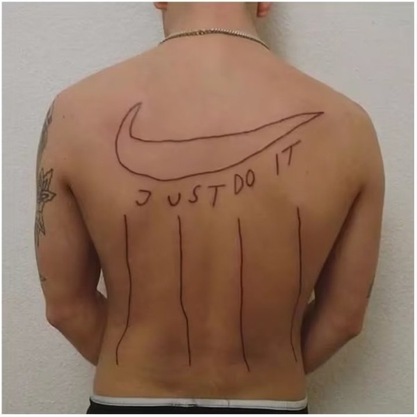 За эти татуировки будет стыдно. Вероятно, всегда За эти татуировки будет стыдно. Вероятно, всегда