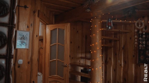 Вложили 30 тыс. долларов. История превращения 100-летнего дома в белорусской Швейцарии в родовое гнездо