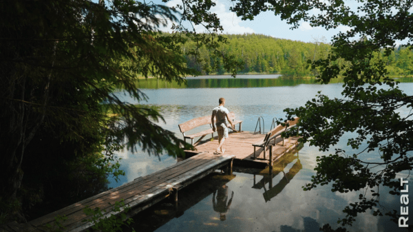 Вложили 30 тыс. долларов. История превращения 100-летнего дома в белорусской Швейцарии в родовое гнездо
